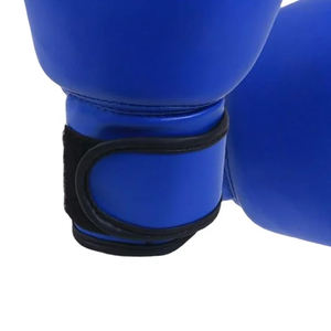 Guantes de Boxeo Profesionales de Alta Calidad en Cuero Vacuno Genuino, Transpirables, con Cierre de Velcro, para Entrenamiento al Aire Libre, Muy Razonables - Product Image 5