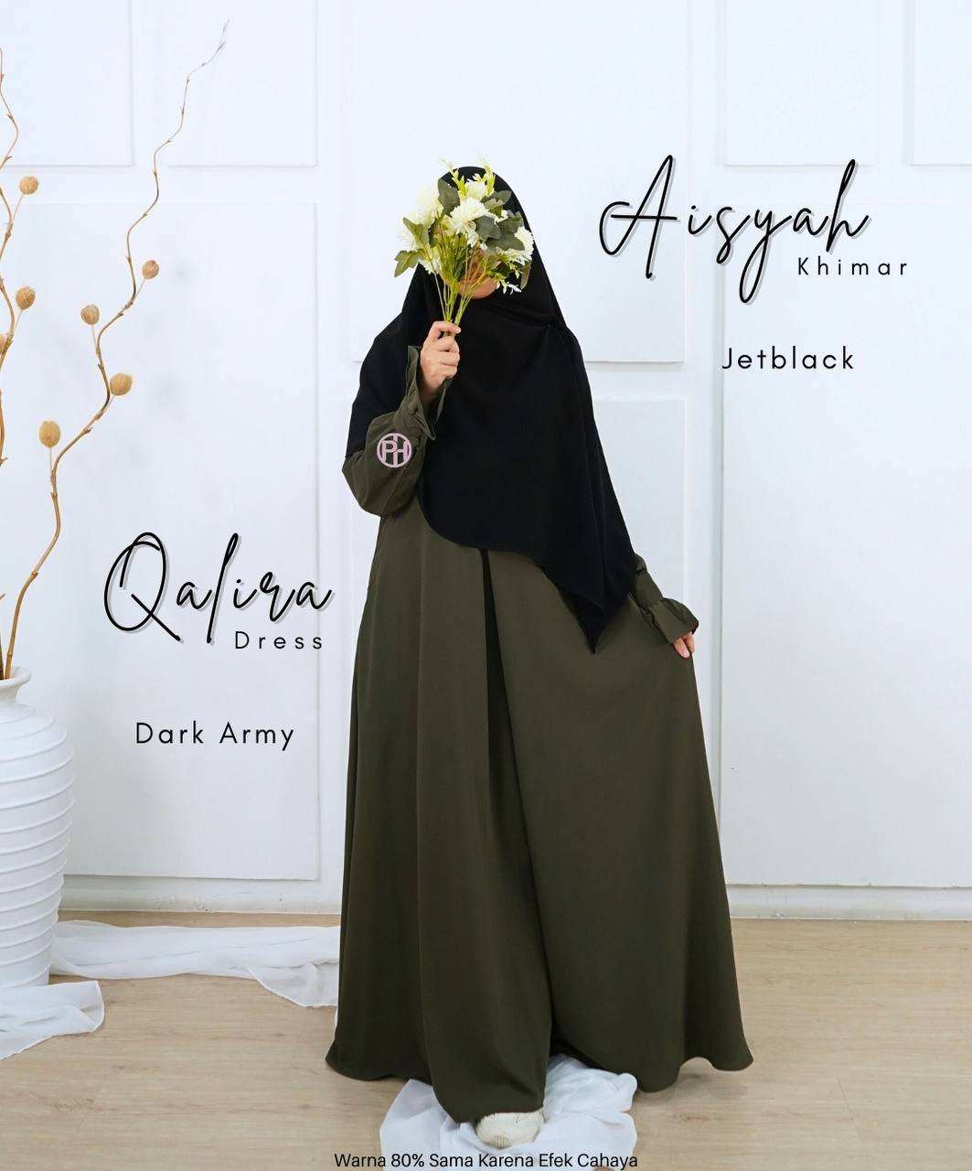 สีเขียวเข้ม