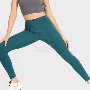 เลกกิ้งผู้หญิงคุณภาพสูง สวมใส่สบาย ระบายอากาศได้ดี เอวกลาง ทรงสปอร์ตไร้ตะเข็บ ผลิตในประเทศปากีสถาน - Product Image 4