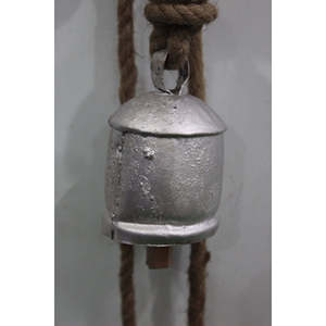 Campana Metálica Rústica Decorativa de Lujo con Adorno Colgante Hecho a Mano para Decoración de Interiores de Casas de Campo, Patios y Jardines - Product Image 4