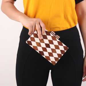 Bolso de mano Royal Look con diseño de epoxi o metal Bolso de noche Monedero de resina de alta calidad - Product Image 3