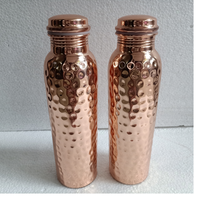 Bouteille d'eau en cuivre pur martelé à la main de qualité supérieure - Bouteille bien-être ayurvédique pour une hydratation quotidienne durable et un cadeau idéal
