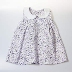 Lindo Vestido con Cuello Peter Pan - Product Image 1