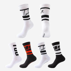 Chaussettes de sport en coton pour hommes avec logo, impression par sublimation, broderie personnalisée, basketball, OEM, personnalisable, antidérapantes - Product Image 2