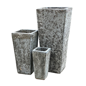 Maceta de Cerámica Hecha a Mano con Acabado Esmaltado, Orificio de Drenaje, Ecológica, Duradera, de Tono Cerámico, para Uso en Interiores/Exteriores, Personalizable - Product Image 1