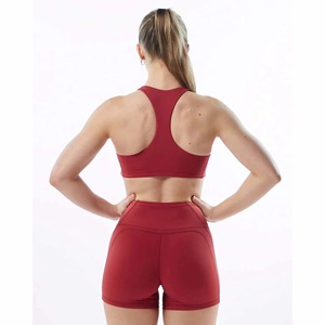 Conjunto Deportivo de Alta Calidad para Mujer, Top Deportivo y Pantalones Cortos de Ciclismo, Color Rosa, Algodón Transpirable, Diseño Sólido, a Precios Económicos - Product Image 2