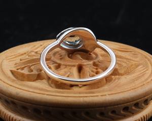 Anillo de Plata de Ley 925 con Topacio Azul, Clásico y Moderno para Mujer, con Engaste de Bisel, para Uso Diario - Product Image 4