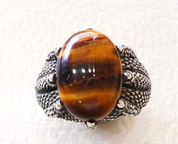 สีน้ำตาล