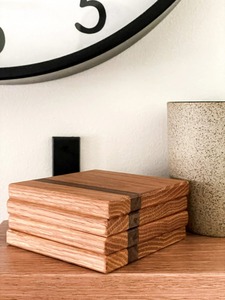 Posavasos de diseño clásico de lujo de Artisan Aura hechos a mano 100% almohadillas para tazas de café de madera de nogal Natural para uso en la Mesa - Product Image 5