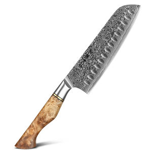 Cuchillo Santoku Profesional de Cocina de Acero de Damasco de 67 Capas con Mango de Sicomoro Figurado - Product Image 1