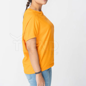 Camiseta de Algodón y Poliéster para Mujer, Corte Regular, Impresión de Logotipo Personalizado de Alta Calidad, Transpirable, de Secado Rápido, Estilo Casual de Verano - Product Image 3