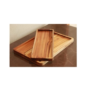 Élégant plateau en bois artisanal pour servir des collations, des fruits, du fromage et des plats gastronomiques, parfait pour la décoration de la salle à manger - Product Image 4