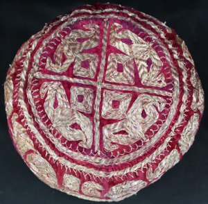 Gorro Tradicional Afgano Pashtun Islámico Formal con Encaje Bordado, Hecho a Mano, Étnico, Cultural, Vintage, 100% Algodón - Product Image 1