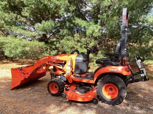 Mejor 23HP Mini Kubota BX2380 4WD Compact Tractor LA344 Loader Mower Deck Blade Nuevo producto Precio bajo ¡Compre ahora! - Product Image 3