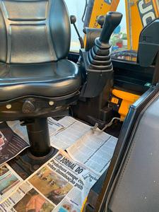 รถตักล้อยาง JCB 1CX แบบมีที่ตักด้านหน้าและที่ขุดด้านหลัง มือสอง ปี 2020 พร้อมรับประกัน 2 ปี กำลัง 44.7 กิโลวัตต์ - Product Image 2