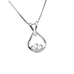 Pendentif solitaire en opale éthiopienne plaqué or en argent sterling 925, serti clos, bijoux romantiques faits à la main pour collier - Product Image 3