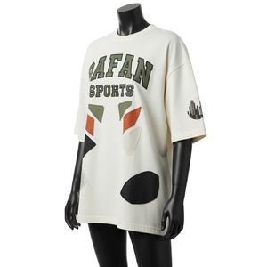 Camiseta de Algodón Grueso para Mujer, Corte Cuadrado, 250 GSM, Color Crema, Paneles con Apliques de Patchwork, Logotipo Personalizado Bordado - Product Image 4