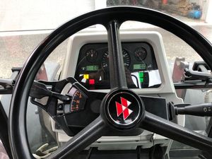 Tracteur Massey Ferguson d'occasion en vente Commandes en gros acceptées en stock Meilleur prix Machinerie agricole durable avec livraison rapide - Product Image 3