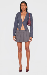 Ropa de diseñador para mujer, de fábrica al por mayor, escote en V, manga larga, azul marino, rayas, gancho de inmersión, top de fiesta al mejor precio - Product Image 6