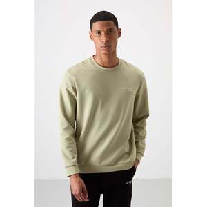 Conjunto Deportivo Air Jones para Hombre, Corte Cómodo, Bordado, Mezcla de Algodón, Textura Suave y Gruesa, Color Verde Menta Claro y Negro, Dos Piezas - Product Image 3