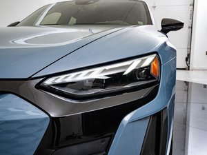E-Tron GT 2023 d'occasion en bon état avec boîte de vitesses manuelle, transmission intégrale, sièges en cuir, intérieur foncé, taille des pneus R20 - Product Image 4