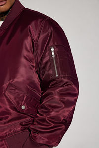 Chaqueta Bomber de satén de alta calidad impermeable de doble cara para hombre tela de satén botones frontales bordados chaqueta Varsity de satén para hombre - Product Image 4