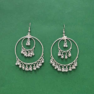 Pendientes de moda clásicos de diseñador Hermoso chapado oxidado - Product Image 1