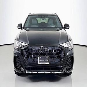 2025 Au dl Q8 Pres-tige 4dr SUV AWD w/55 TFSI 3.0L 6cyl Turbo essence/électrique mild hybrid 8A Neat - Product Image 1