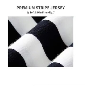 Camiseta de gran tamaño con logotipo de moda | Camiseta de algodón de gran tamaño para uso diario con estilo urbano | Simple y elegante - Product Image 2