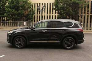 Offres Spéciales 2022 Santa Fe Ultimate 2.0T 4 portes SUV AWD (2.0L 4 cylindres Turbo 8A) Voitures d'occasion Premium - Product Image 4