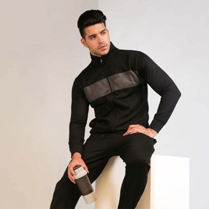 Survêtement à capuche décontracté pour homme - Couleur contrastée - Élégant et confortable - Idéal pour tous les jours et les activités de plein air - Product Image 2
