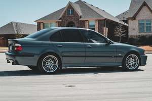 USADO LHD/RHD 2001 B M W M5 - Product Image 2