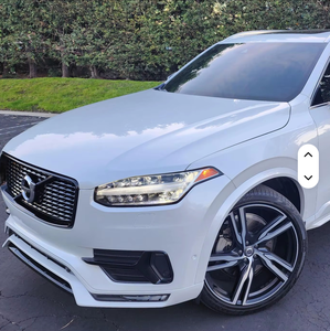 Volvo XC90 T6 R-Design Plus 2017 d'occasion en excellent état, sans accident, conduite à gauche/droite - Product Image 4