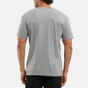 Nouveau T-shirt pour homme à col en V, couleur unie, manches courtes, vente en gros, T-shirts pour homme à col en V, manches courtes, 100% coton, vierge - Product Image 3