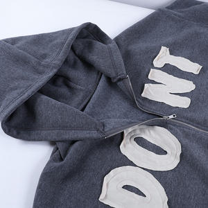 เสื้อฮู้ดดี้โอเวอร์ไซส์แบบยูนิเซ็กซ์ ดีไซน์เฉพาะตัว เป็นมิตรกับสิ่งแวดล้อม ตัดเย็บอย่างลงตัว ซิปแบบเรียบ ผ้าฝ้าย 100% ซักฟอกด้วยกรด ตกแต่งด้วยเทคนิคแอพพลิเคชั่นดิสชาร์จ - Product Image 1