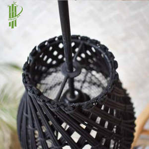 Abat-jour en bambou naturel ovale noir chic, artisanat, tricot, motif de décoration, style classique de luxe, VGREENART, objet de collection d'art - Product Image 1