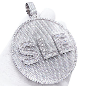 Colgante de Lujo con Inicial de Moissanita de 25 Quilates, Chapado en Oro sobre Plata de Ley, Joyería Hip Hop para Hombre - Product Image 3