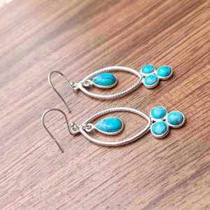 Boucles d'oreilles pendantes minimalistes bohèmes en argent sterling 925, forme marquise, triple pierre longue turquoise, pour sœur, mère, mariages - Product Image 5