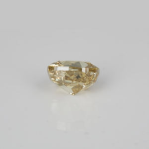 Diamantes Sueltos de Corte Corazón, Color Amarillo Intenso, 2.0 CT, VS1-VS2, Cultivados en Laboratorio, Certificados por IGI con Certificado - Product Image 3