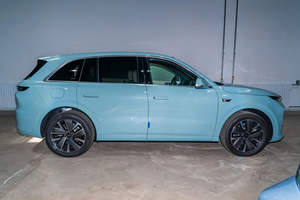 Nuevo SUV Eléctrico de Rango Extendido 2025, Edición Inteligente Mejorada, Enfoque Familiar, Volante a la Izquierda, Ruedas R20 - Product Image 5