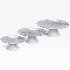 Bandeja Ovalada de Metal para Servir Chocolate con Asas Elevadas y Soporte de Alambre con Pedestal para Servir Postres en Buffet, Diseño Único - Product Image 4