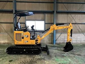 Excavadora compacta diésel hidráulica Cat 302 CR de 2.2 toneladas, 21HP, nueva/usada, con giro de cola cero, a precio económico. - Product Image 4