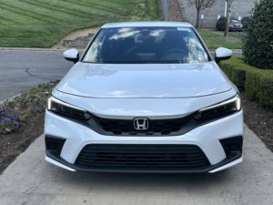 Honda Civic LX 2023 d'occasion propre - Product Image 2