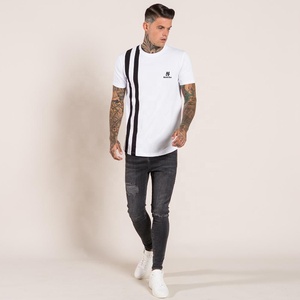 T-shirt homme de couleur blanche dans l'ourlet incurvé avec le côté droit deux bandes sur le devant de la chemise Impression de LOGO personnalisé Couleur unie - Product Image 2