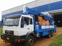 Machine de forage hydraulique montée sur camion PRL PDTHR-300, pompe à boue, profondeur de forage 300-350 mètres, diamètre de forage max. 300 mm, haute sécurité, 17 kW
