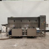Laveuse automatique de caisses en plastique, de plateaux, de cages, de paniers, de caisses pour le traitement de la viande