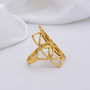 แหวนโลหะทองเหลืองสำหรับผู้หญิงดีไซน์ลายดอกไม้พร้อมชุบทองปรับได้เครื่องประดับแฟชั่น - Product Image 2