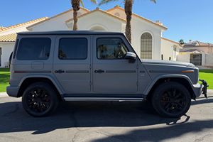 ใช้เครื่องยนต์ G550 Twin-Turbo V8 - Product Image 2