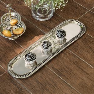 Plateau de service en acier inoxydable avec poignée en forme de feuille pour présentoir d'hôtels Best-seller Plateau de service en acier inoxydable en vente - Product Image 3