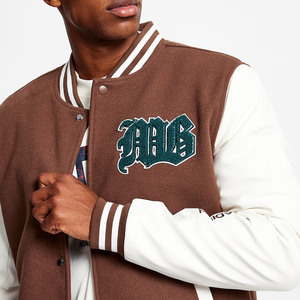 Dernière Offre Spéciale Veste universitaire marron avec écusson brodé pour hommes en laine véritable Letterman College Baseball Bomber Bomber Jacket - Product Image 3